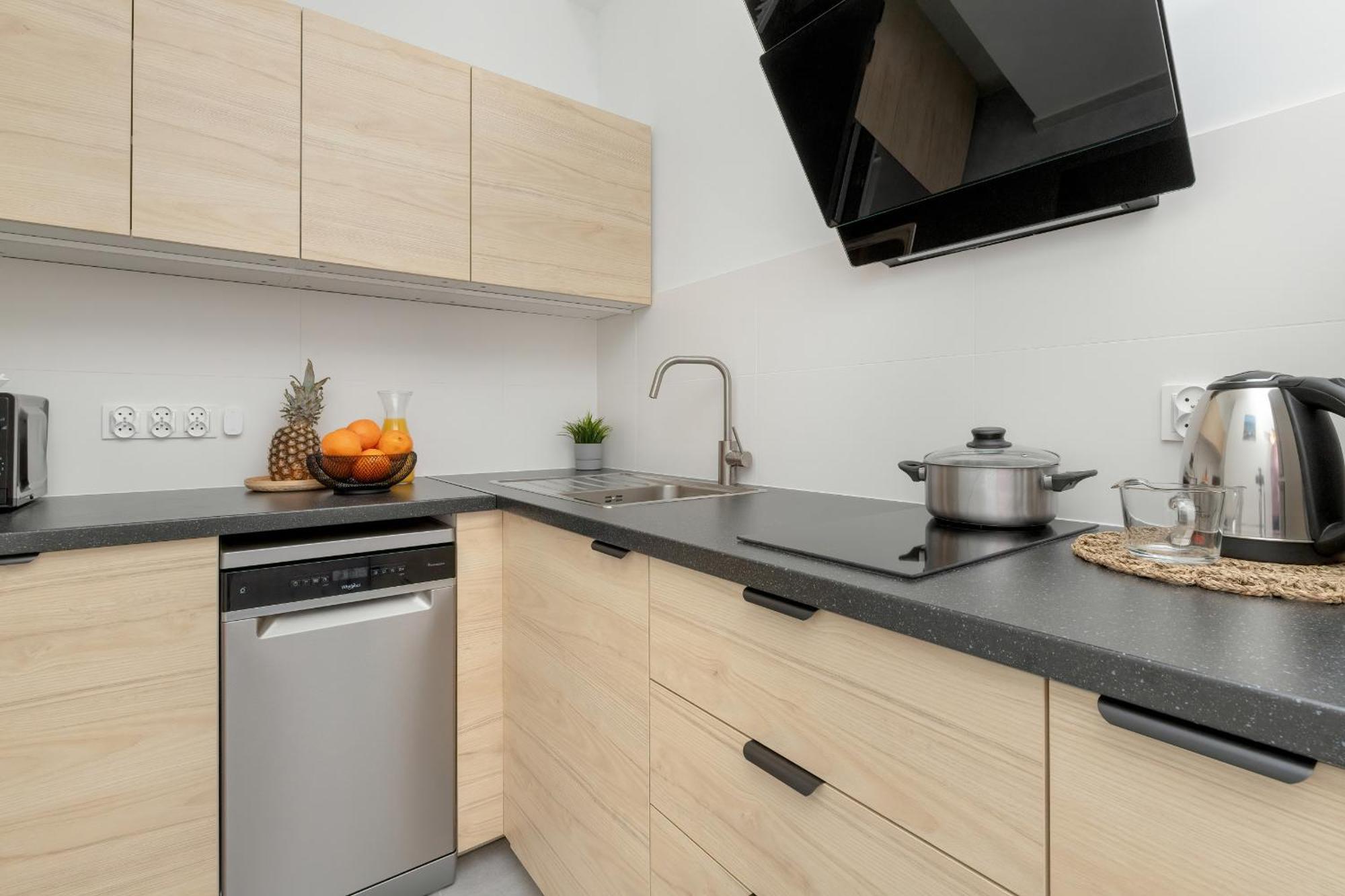 Cosy In Center By Renters Apartament