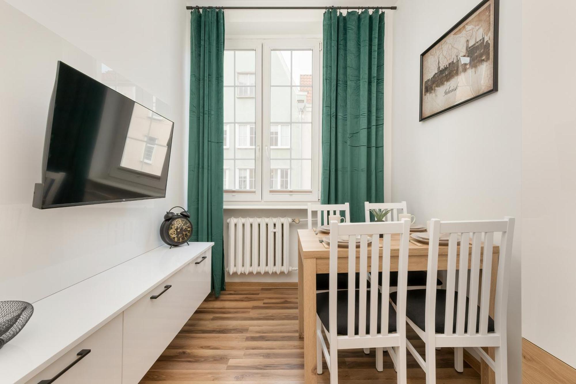 Cosy In Center By Renters Gdańsk